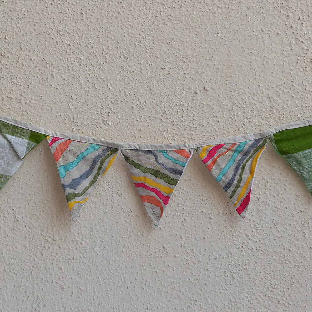 Upcycled Fabric Pennant – Cloth Pataka Multicolor