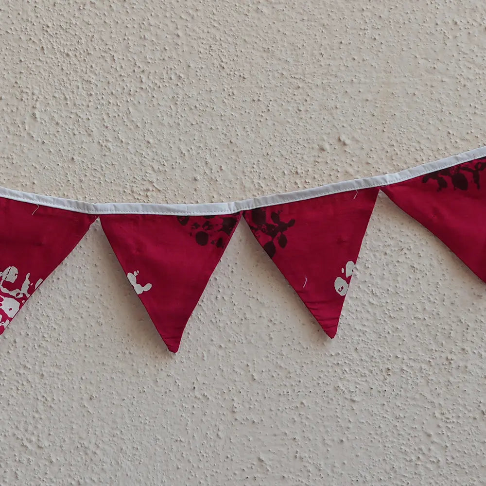 Upcycled Fabric Pennant – Pataka Red with Small print design